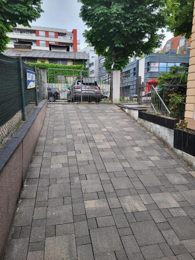 Apartman Buzanova Apartment Zagreb Exterior foto